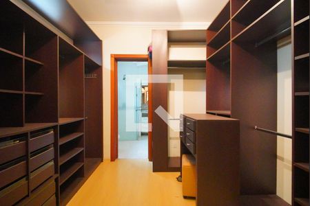 Casa à venda com 900m², 6 quartos e 4 vagasSuite - Closet