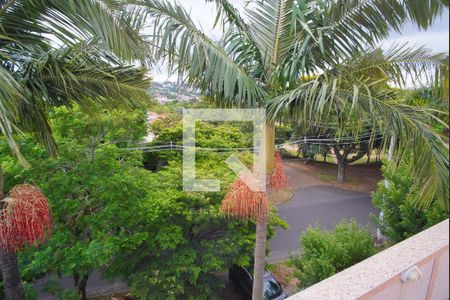 Casa à venda com 900m², 6 quartos e 4 vagasVista