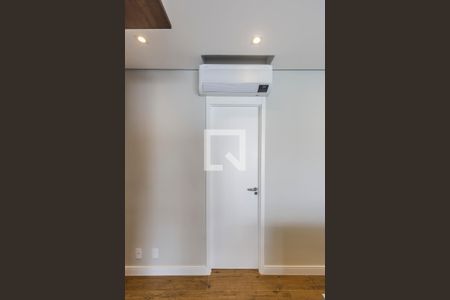 Detalhe Sala de apartamento à venda com 2 quartos, 55m² em Alphaville Empresarial, Barueri