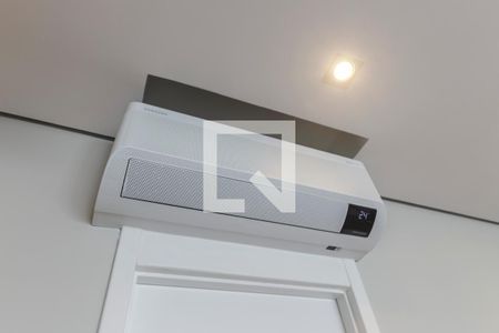 Detalhe Sala de apartamento à venda com 2 quartos, 55m² em Alphaville Empresarial, Barueri