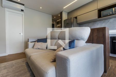Sala de TV de apartamento à venda com 2 quartos, 55m² em Alphaville Empresarial, Barueri