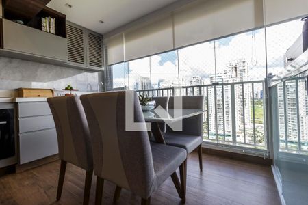 Apartamento à venda com 55m², 2 quartos e 2 vagas Apartamento à venda com 55m², 2 quartos e 2 vagasVaranda