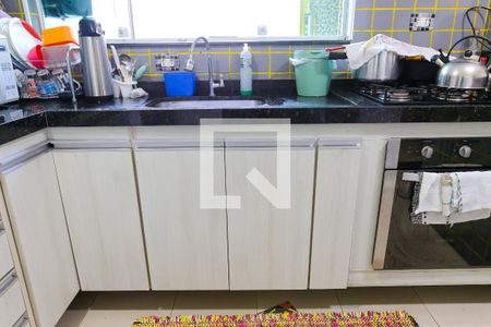 Casa à venda com 180m², 2 quartos e 1 vaga Casa à venda com 180m², 2 quartos e 1 vagaCozinha