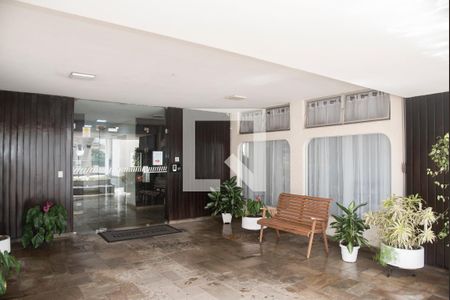 Apartamento à venda com 90m², 2 quartos e 2 vagasEntrada