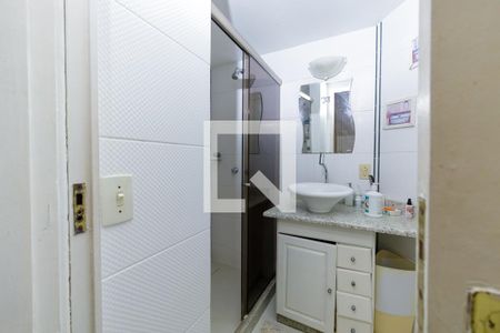 Casa de condomínio à venda com 490m², 6 quartos e 5 vagas Casa de condomínio à venda com 490m², 6 quartos e 5 vagasBanheiro 1