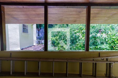 Casa de condomínio à venda com 490m², 6 quartos e 5 vagas Casa de condomínio à venda com 490m², 6 quartos e 5 vagasQuintal Vista