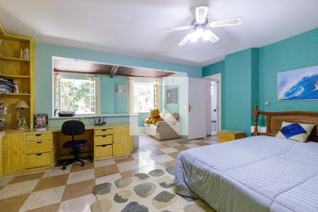 Casa de condomínio à venda com 490m², 6 quartos e 5 vagas Casa de condomínio à venda com 490m², 6 quartos e 5 vagasQuarto 1