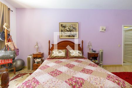 Casa de condomínio à venda com 490m², 6 quartos e 5 vagas Casa de condomínio à venda com 490m², 6 quartos e 5 vagasSuíte Master