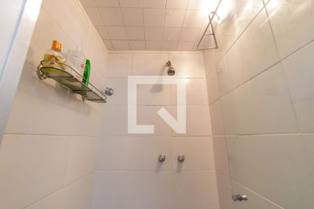 Casa de condomínio à venda com 490m², 6 quartos e 5 vagas Casa de condomínio à venda com 490m², 6 quartos e 5 vagasBanheiro Suíte 1