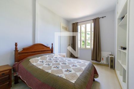 Casa de condomínio à venda com 490m², 6 quartos e 5 vagas Casa de condomínio à venda com 490m², 6 quartos e 5 vagasSuíte 3