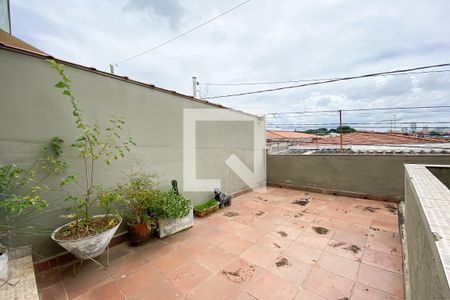 Casa à venda com 160m², 3 quartos e 2 vagas Casa à venda com 160m², 3 quartos e 2 vagasVaranda
