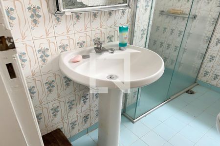 Casa à venda com 160m², 3 quartos e 2 vagas Casa à venda com 160m², 3 quartos e 2 vagasBanheiro