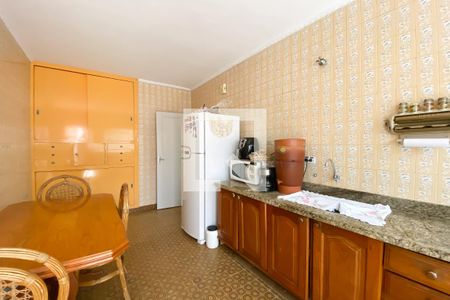 Casa à venda com 160m², 3 quartos e 2 vagas Casa à venda com 160m², 3 quartos e 2 vagasCozinha