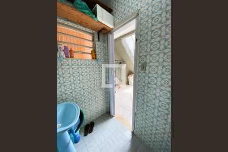 Casa à venda com 160m², 3 quartos e 2 vagas Casa à venda com 160m², 3 quartos e 2 vagasBanheiro de serviço