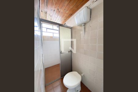 Casa à venda com 160m², 3 quartos e 2 vagas Casa à venda com 160m², 3 quartos e 2 vagasBanheiro do Quarto de Serviço 2