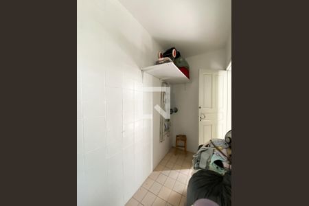 Casa à venda com 160m², 3 quartos e 2 vagas Casa à venda com 160m², 3 quartos e 2 vagasDepósito