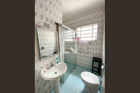 Casa à venda com 160m², 3 quartos e 2 vagas Casa à venda com 160m², 3 quartos e 2 vagasBanheiro