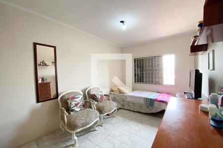 Casa à venda com 160m², 3 quartos e 2 vagas Casa à venda com 160m², 3 quartos e 2 vagasQuarto 3