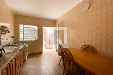 Casa à venda com 160m², 3 quartos e 2 vagas Casa à venda com 160m², 3 quartos e 2 vagasCozinha