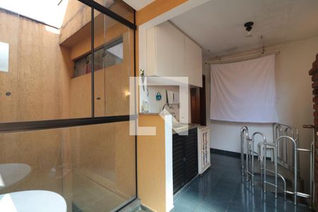 Casa à venda com 230m², 3 quartos e 5 vagasÁrea de Serviço