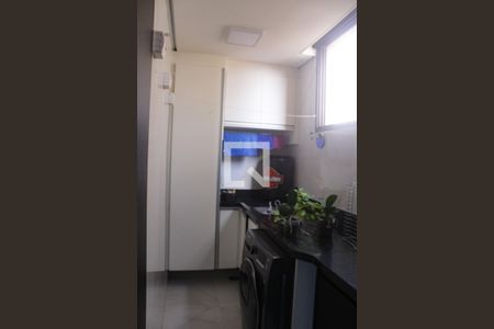 Apartamento à venda com 64m², 2 quartos e 1 vagaÁrea de Serviço