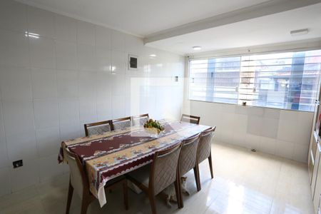 Casa à venda com 260m², 4 quartos e 5 vagasCozinha 1