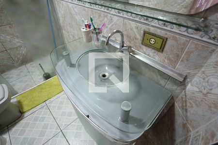 Casa à venda com 260m², 4 quartos e 5 vagasBanheiro da Suíte 1