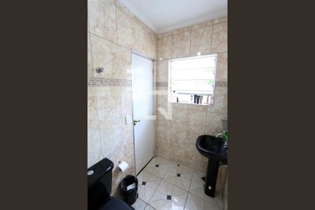 Casa à venda com 260m², 4 quartos e 5 vagasBanheiro da Suíte 4