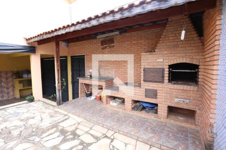 Casa à venda com 260m², 4 quartos e 5 vagasChurrasqueira