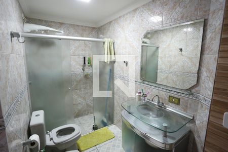 Casa à venda com 260m², 4 quartos e 5 vagasBanheiro da Suíte 1