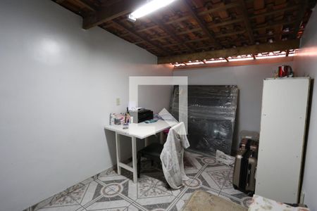 Casa à venda com 260m², 4 quartos e 5 vagasEscritório