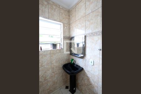 Casa à venda com 260m², 4 quartos e 5 vagasBanheiro da Suíte 4