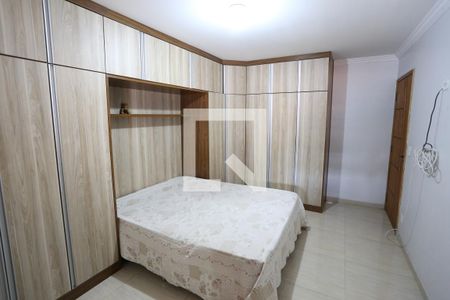 Casa à venda com 260m², 4 quartos e 5 vagasSuíte 1