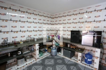 Casa à venda com 260m², 4 quartos e 5 vagasCozinha 2