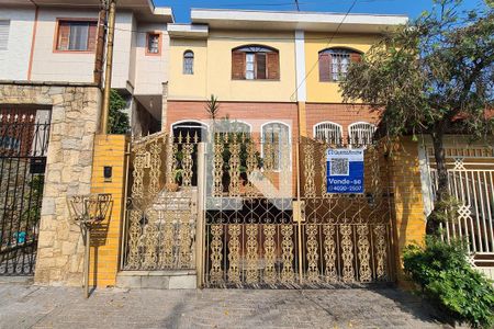 Casa à venda com 300m², 3 quartos e 6 vagas Casa à venda com 300m², 3 quartos e 6 vagasplaquinha