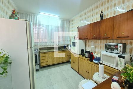 Casa à venda com 300m², 3 quartos e 6 vagas Casa à venda com 300m², 3 quartos e 6 vagasCozinha