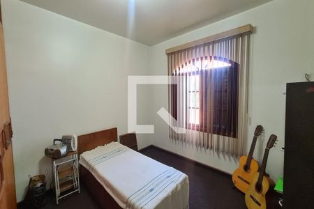 Casa à venda com 300m², 3 quartos e 6 vagas Casa à venda com 300m², 3 quartos e 6 vagasquarto 2