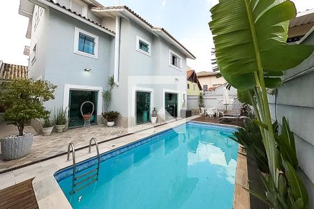 Casa à venda com 390m², 6 quartos e 4 vagaspiscina
