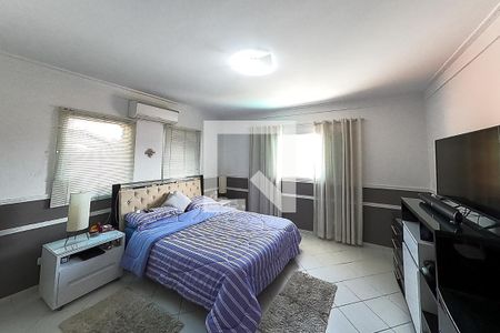 Casa à venda com 390m², 6 quartos e 4 vagassuite 4