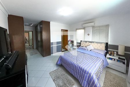 Casa à venda com 390m², 6 quartos e 4 vagassuite 4