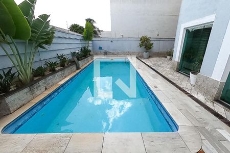 Casa à venda com 390m², 6 quartos e 4 vagaspiscina