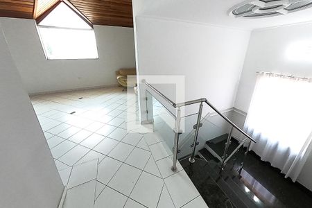 Casa à venda com 390m², 6 quartos e 4 vagasescada pavimento 3