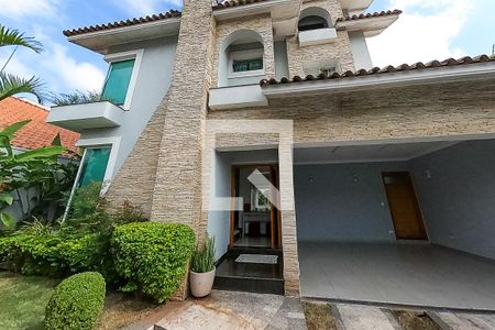 Casa à venda com 390m², 6 quartos e 4 vagasfrente