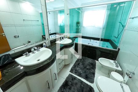 Casa à venda com 390m², 6 quartos e 4 vagasbanheiro suite 3