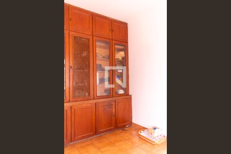 Casa para alugar com 280m², 4 quartos e 4 vagas Casa para alugar com 280m², 4 quartos e 4 vagasSala de Jogos