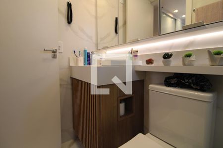 Apartamento à venda com 83m², 3 quartos e 2 vagasBanheiro da suíte