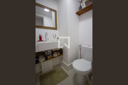 Apartamento à venda com 120m², 3 quartos e 2 vagas Apartamento à venda com 120m², 3 quartos e 2 vagasLavabo