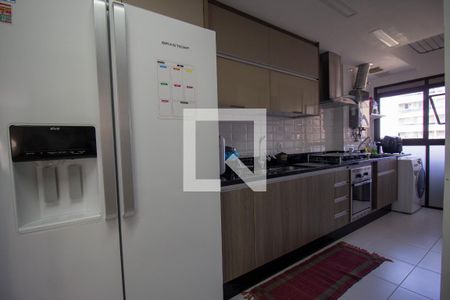 Apartamento à venda com 120m², 3 quartos e 2 vagas Apartamento à venda com 120m², 3 quartos e 2 vagasCozinha e Área de Serviço