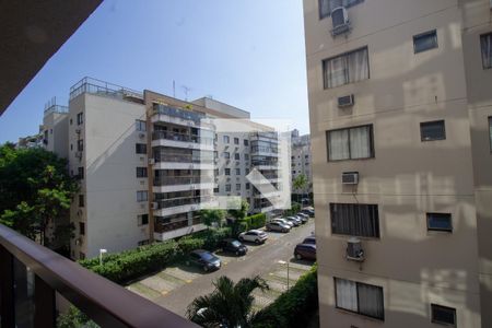 Apartamento à venda com 120m², 3 quartos e 2 vagas Apartamento à venda com 120m², 3 quartos e 2 vagasVista da Varanda
