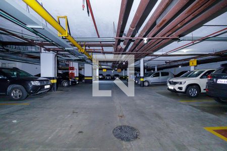 Apartamento para alugar com 180m², 3 quartos e 2 vagas Apartamento para alugar com 180m², 3 quartos e 2 vagasÁrea Comum Garagem 2